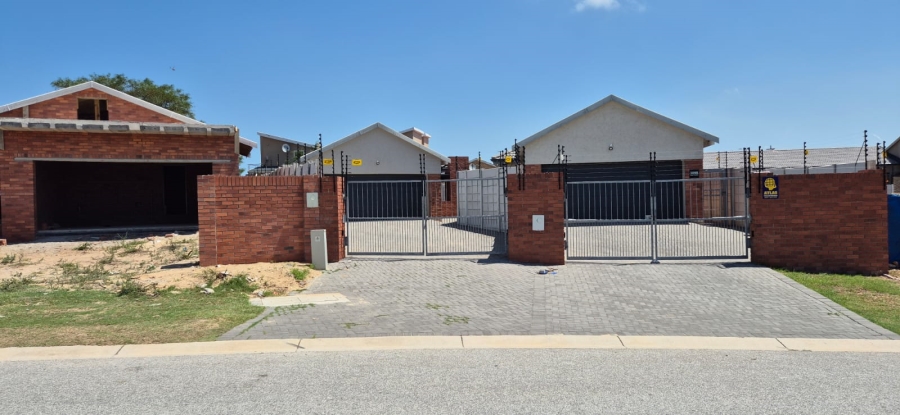 3 Bedroom Property for Sale in Overbaakens Eastern Cape